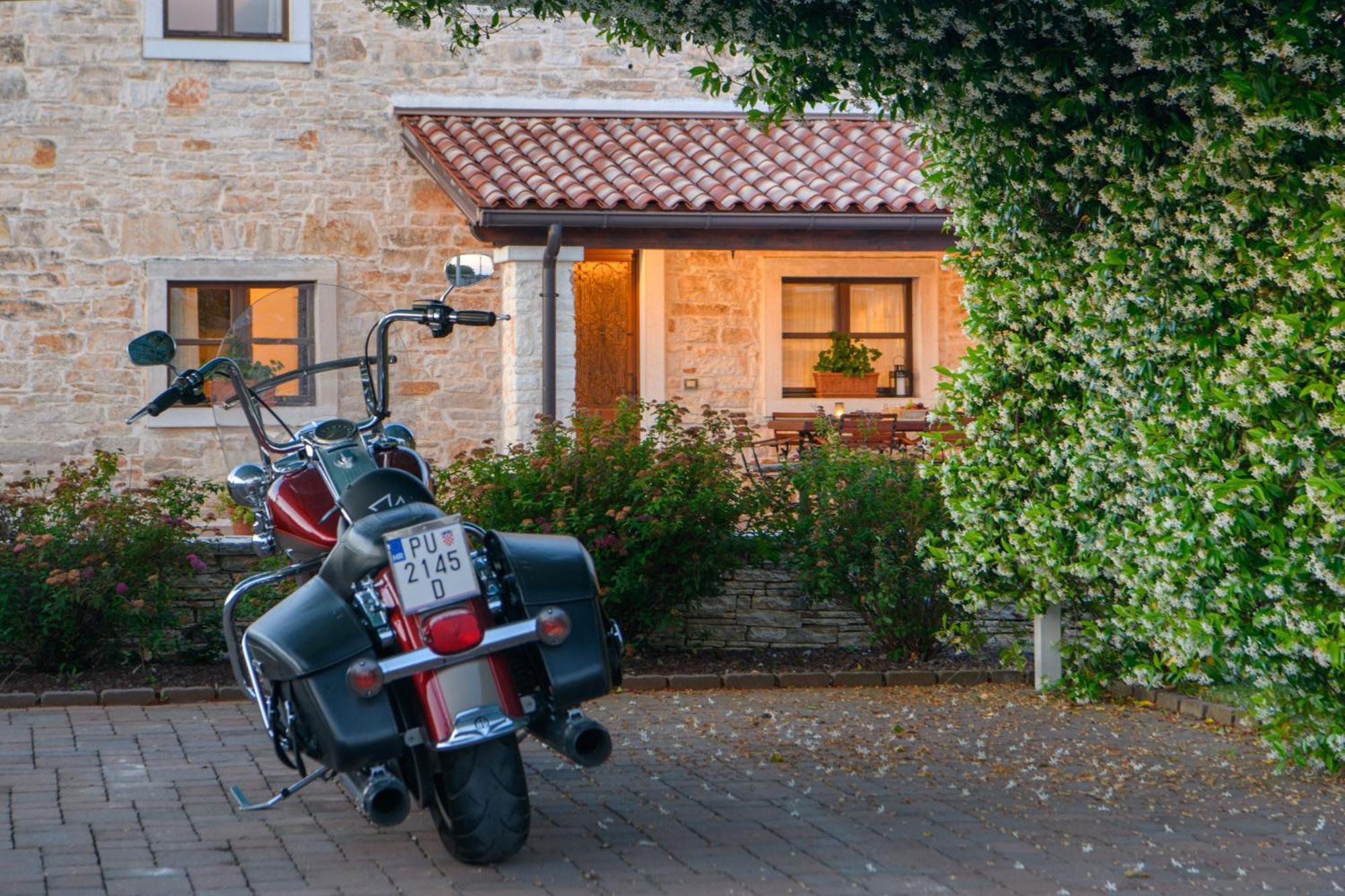 Villa Gina Valtura Exterior foto